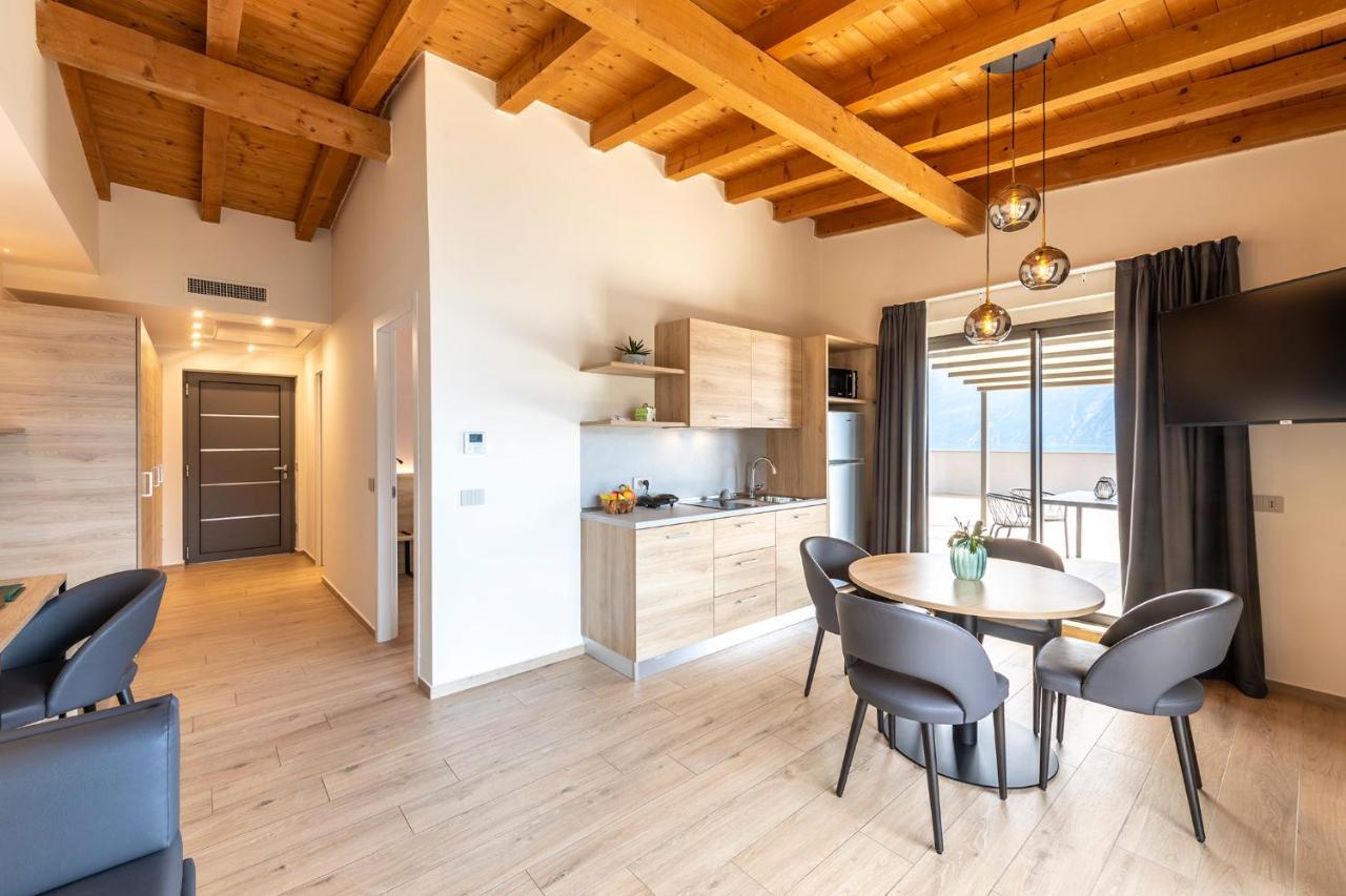 Evo Suites Apartments Limone sul Garda Exterior foto